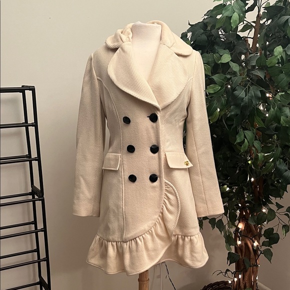 Cream Double-Breasted Ruffle Coat - Picture 1 of 7